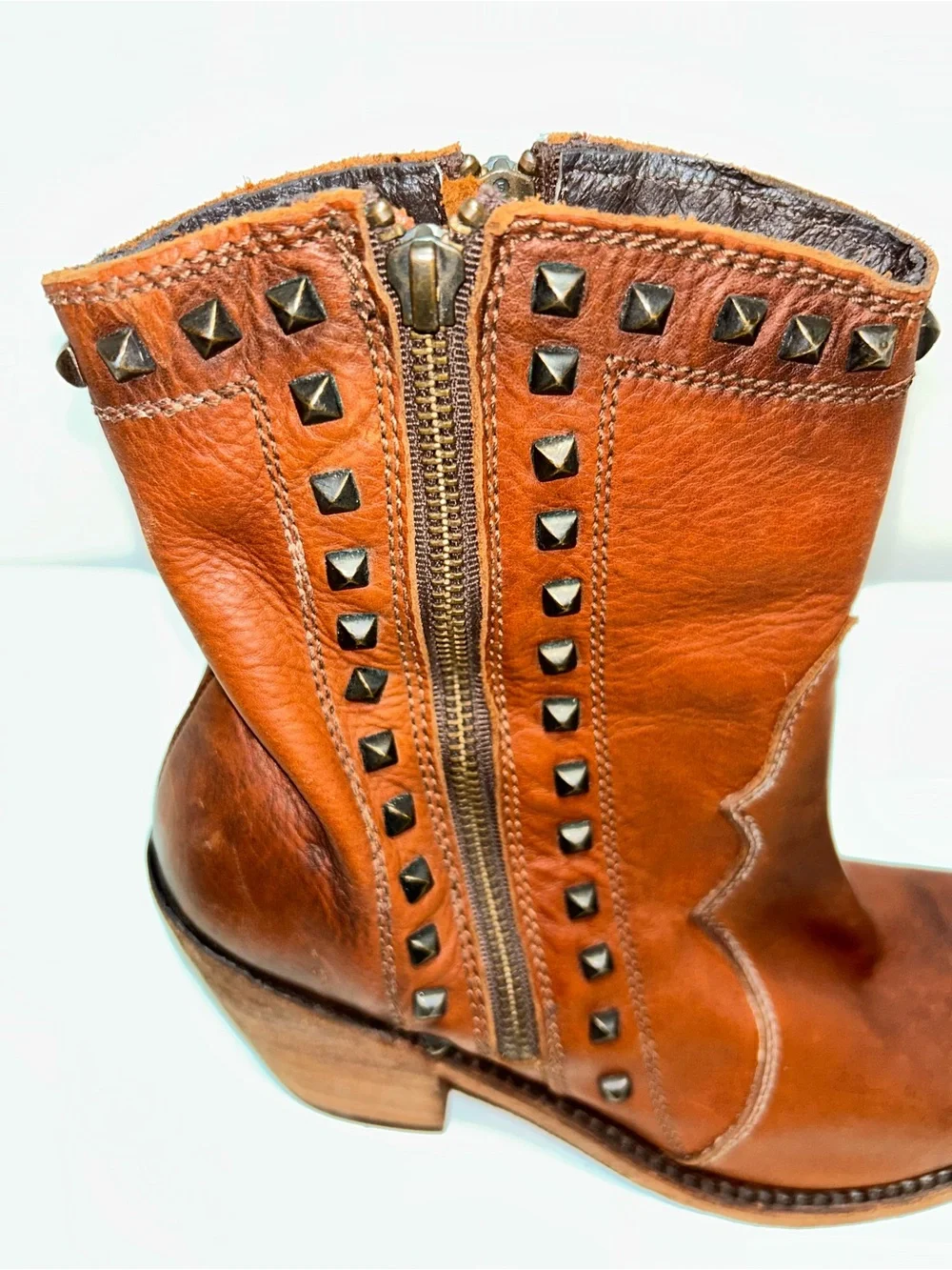 Liberty Black Delano Cotto Brown Distressed Leather Studded Western Cowboy Boot